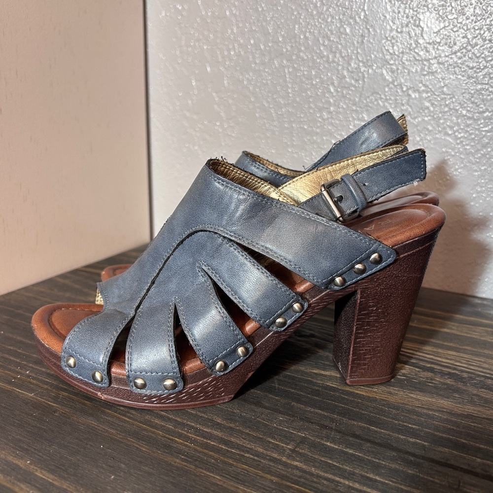 Rampage Brown and Navy Blue Studded Ankle Strap‎ Heels Size 7.5 Summer Spring